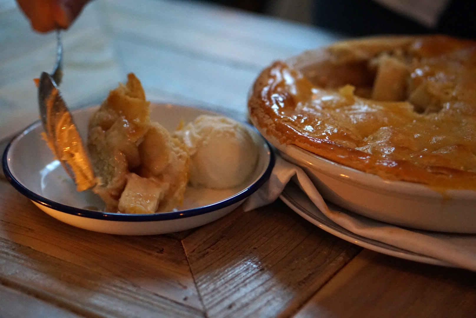 CHICKEN SHOP AND DIRTY BURGER | ST JOHN'S WOOD | SOHO HOUSE | APPLE PIE | WE LOVE FOOD, IT'S ALL WE EAT