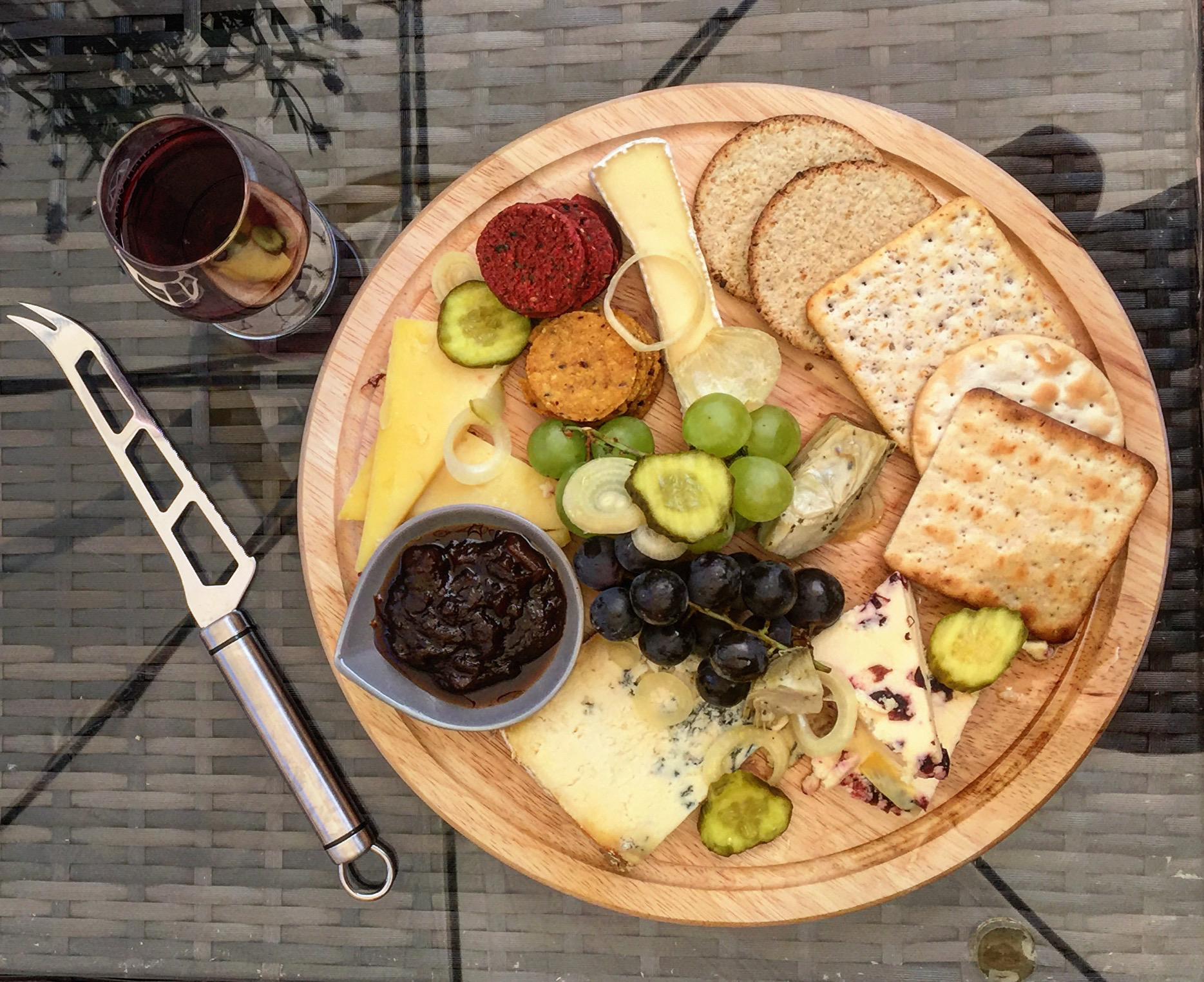 THE MOUNT VINEYARD | SHOREHAM KENT | CHEESE BOARD 2 | WE LOVE FOOD, IT'S ALL WE EAT.