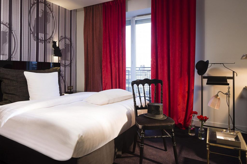 HOTEL-LE-CHAT-NOIR-PARIS-IN-TWO-DAYS-WE-LOVE-FOOD-ITS-ALL-WE-EAT