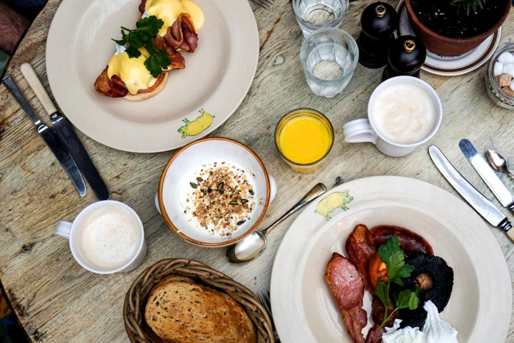 THE PIG IN THE FOREST BROCKENHURST | BREAKFAST | WE LOVE FOOD, IT'S ALL WE EAT