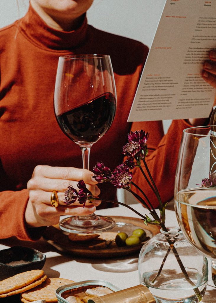 THE WINE LIST 2 SUBSCRIPTION SERVICE WE LOVE FOOD, IT'S ALL WE EAT