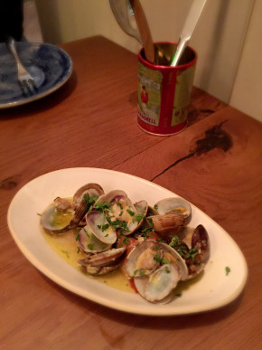 TAPAS REVOLUTION SHOREDITCH | OMAR ALLIBHOY | CLAMS | WE LOVE FOOD, IT'S ALL WE EAT