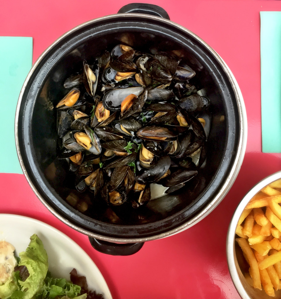 VILLEFRANCHE-SUR-MER | FRENCH RIVIERA | LE LOCO LOCO | MUSSELS | WE LOVE FOOD, IT'S ALL WE EAT