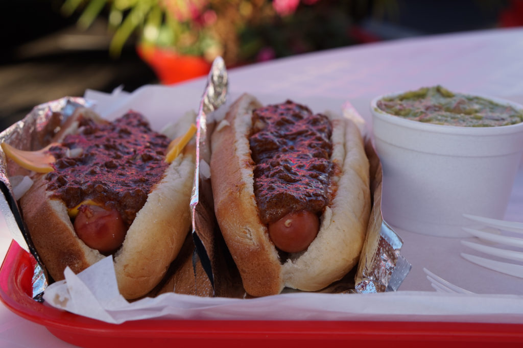 PINKS-HOT-DOGS-MELROSE-LOS-ANGELES-WE-LOVE-FOOD-ITS-ALL-WE-EAT