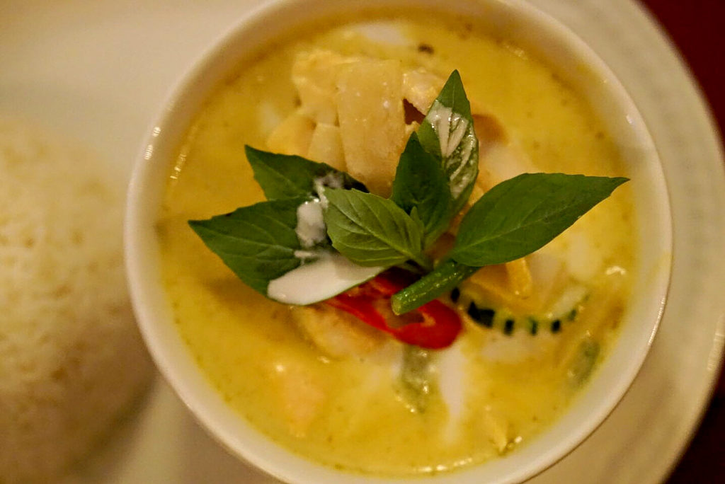 MC & SONS UNION STREET | IRISH BOOZER | THAI KITCHEN | WE LOVE FOOD, IT'S ALL WE EAT