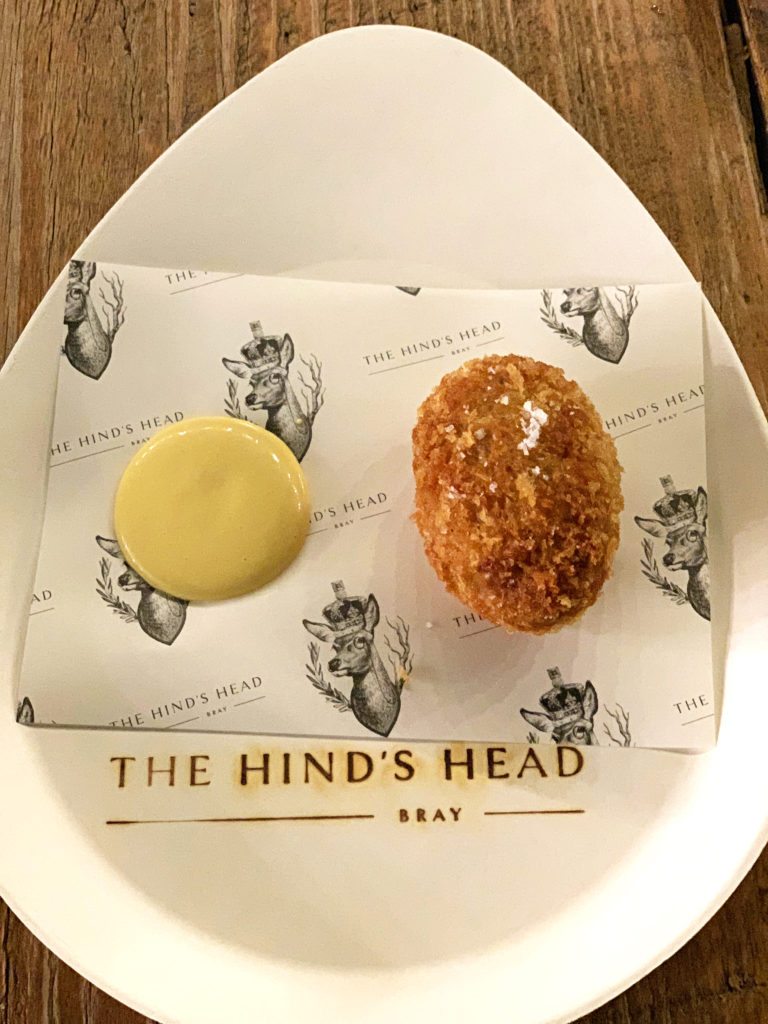 PUB IN THE PARK | TOM KERRIDGE | WE LOVE FOOD, IT'S ALL WE EAT | THE HIND'S HEAD